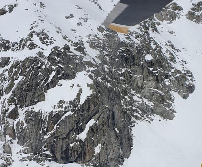 Freerider francese cade e muore nel massiccio del Monte Bianco