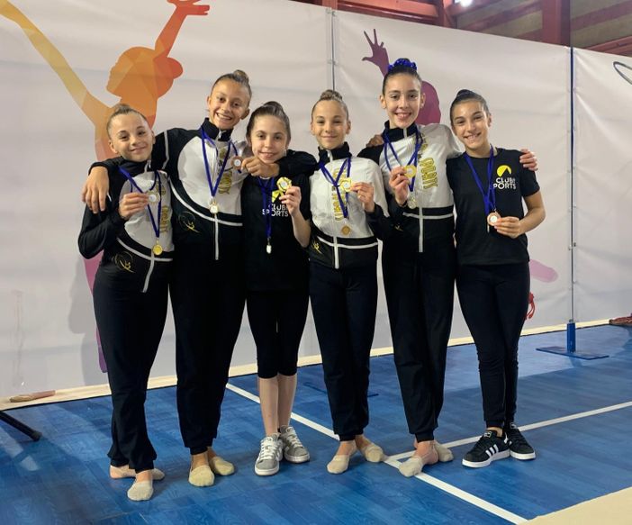 Da sn Viola Ottobon, Anna Montecchi, Maria Paola Rigo, Sveva Ottobon, Nicoletta Moro e Anna Gusulfino Da sn Viola Ottobon, Anna Montecchi, Maria Paola Rigo, Sveva Ottobon, Nicoletta Moro e Anna Gusulfino