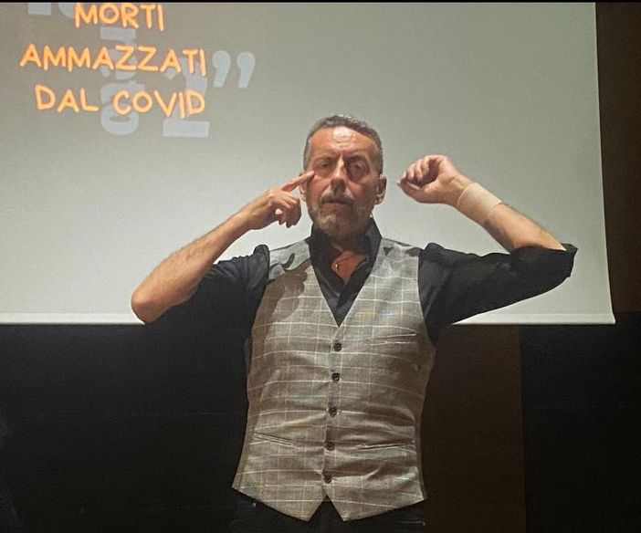 David Gramiccioli durante la rappresentazione ad Aymavilles David Gramiccioli durante la rappresentazione ad Aymavilles