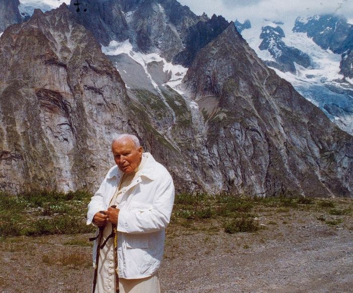 La Valle ricorda il 'suo' San Giovanni Paolo II La Valle ricorda il 'suo' San Giovanni Paolo II