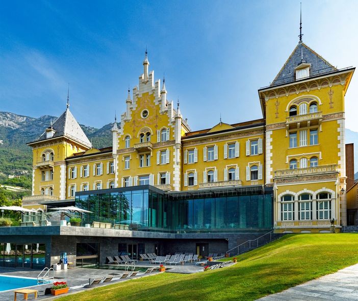 Al via selezione addetti alla sala ristorante e alla cucina del Grand Hotel Billia Al via selezione addetti alla sala ristorante e alla cucina del Grand Hotel Billia