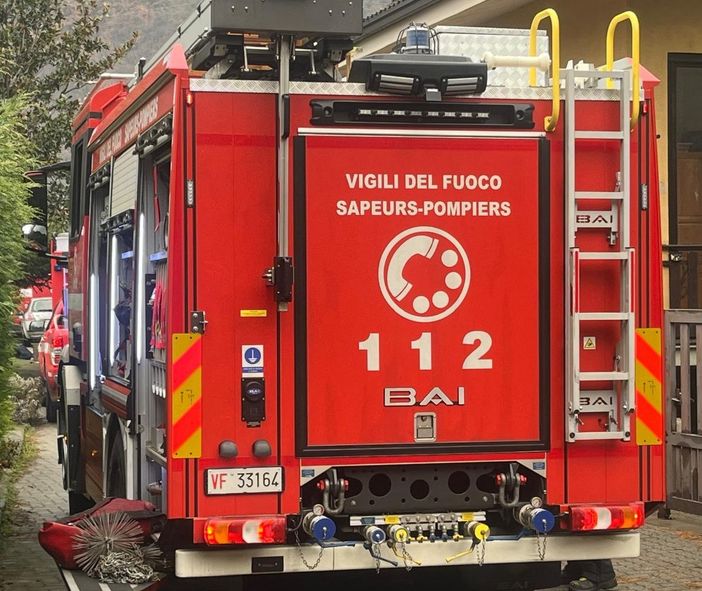 Incendio a Fontainemore, gravi danni a un'abitazione