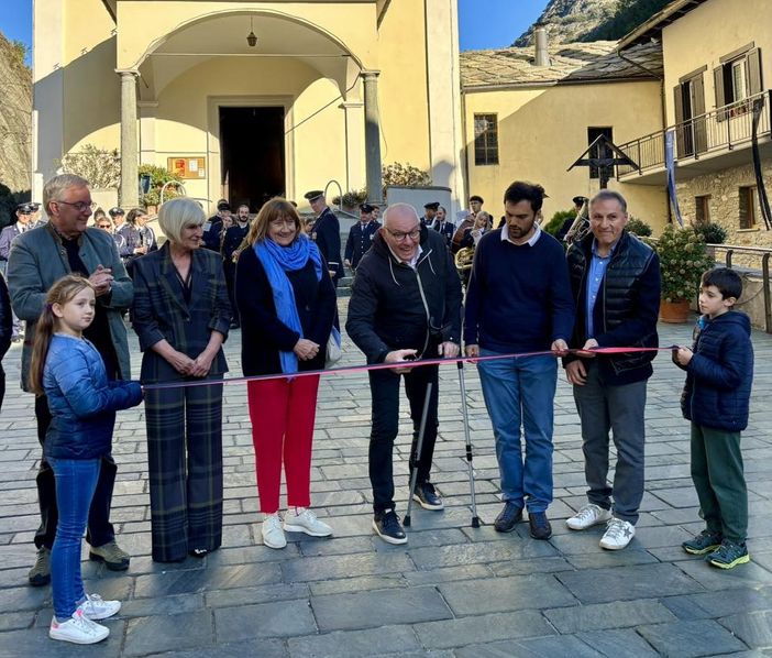 taglio del nastro per Marché au Fort 2025