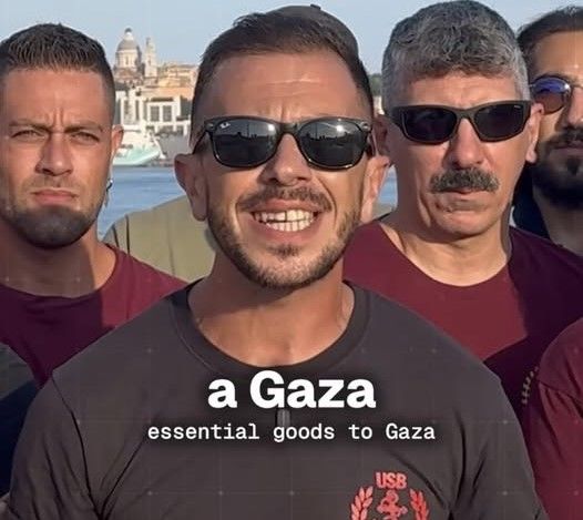 Alcuni camalli di Genova pronti alla partenza (profilo FB) Alcuni camalli di Genova pronti alla partenza (profilo FB)