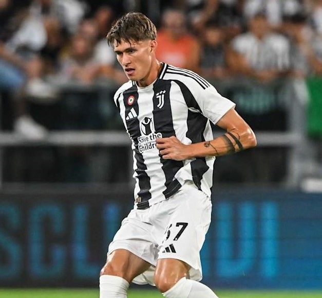 Calcio, il valdostano Nicolò Savona convocato in Nazionale Calcio, il valdostano Nicolò Savona convocato in Nazionale