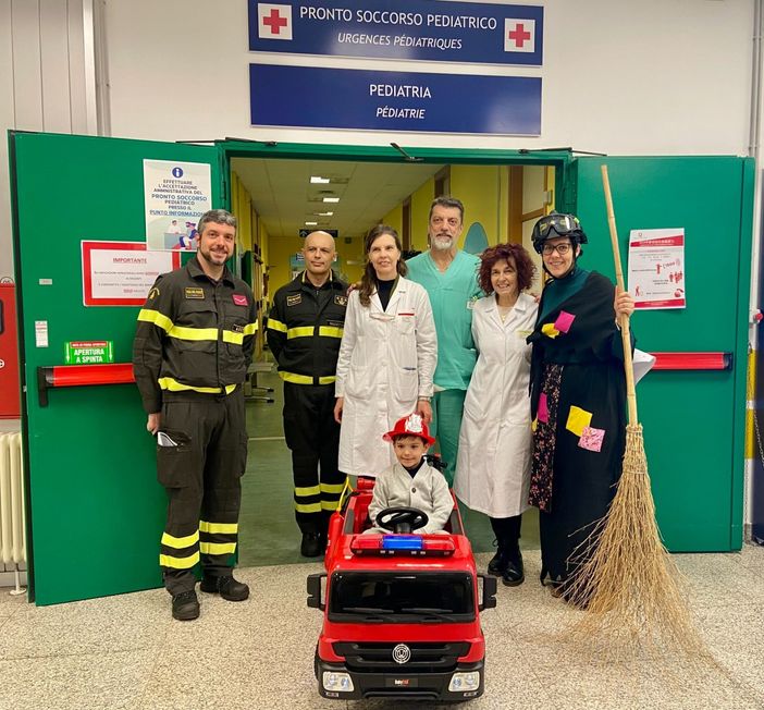 Con i Vigili del fuoco una Befana speciale per i bimbi del Beauregard