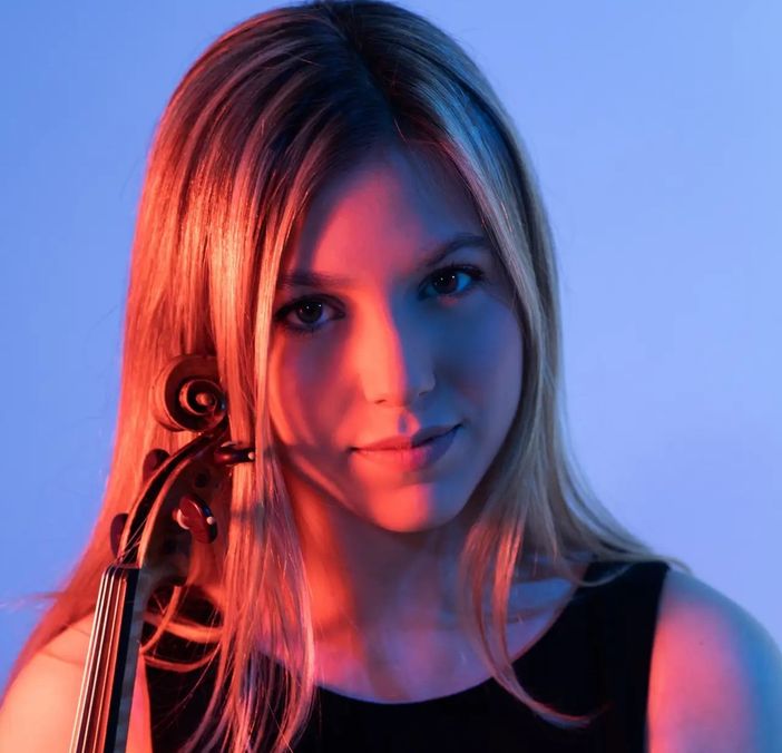 Clarissa Bevilacqua Clarissa Bevilacqua