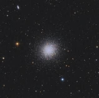 Lìammasso globulare M13 - Fonte Wikipedia Lìammasso globulare M13 - Fonte Wikipedia
