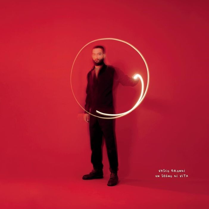 'Un segno di vita', emoziona il nuovo album di Vasco Brondi 'Un segno di vita', emoziona il nuovo album di Vasco Brondi