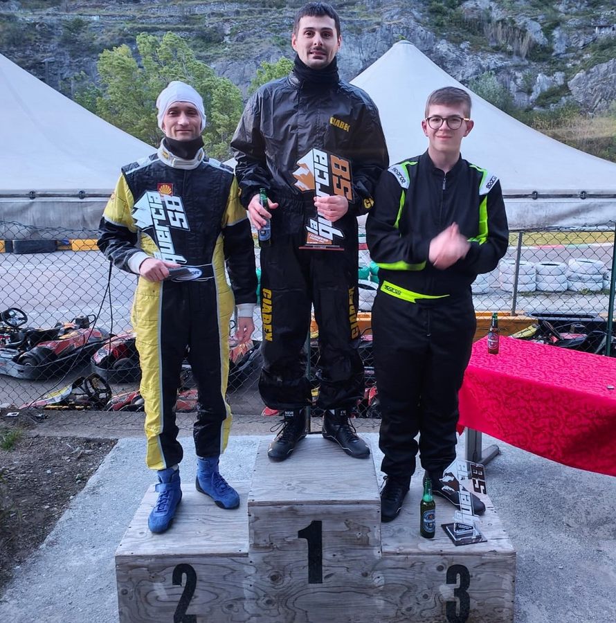 Go Kart, ad Alberto Cerise lo Spartan Race sulla pista di Pontey Go Kart, ad Alberto Cerise lo Spartan Race sulla pista di Pontey