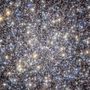 M13: Il più brillante e maestoso ammasso globulare dell'emisfero nord, incastonato nella costellazione di Ercole.