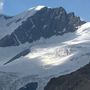 Breithorn e ghiacciao del Lys, due alpinisti cadono in crepaccio