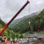 Strada per Cogne, concluso lo smontaggio del ponte di Chevril, revocata la chiusura notturna