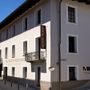 Nus, domato a tempo record incendio all'agriturismo Maison Rosset, che resta regolarmente aperto