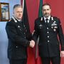 Il colonello Livio Propato accoglie il maresciallo maggiore  Roberto Nossein al comando della Stazione