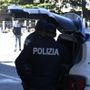 Aosta, controlli straordinari della Polizia; oltre 250 persone identificate e 100 veicoli verificati