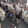 Aosta celebra San Grato; processione, Batailles, antiquariato e artisti nelle vie del centro