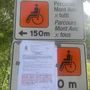 Champdepraz, chiuso il disastrato sentiero per disabili a Chevrère; la sindaca annuncia intervento urgente
