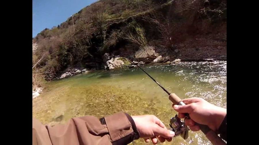 Pesca, in Valle immesse le specie 'trota fario' e 'trota iridea'