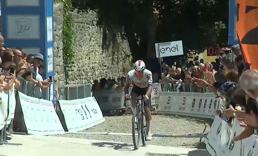 Ciclismo: Filippo Agostinacchio oro U23 e argento assoluto in Toscana