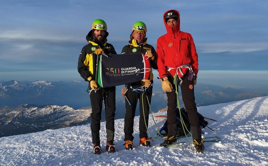 Finanzieri-alpinisti sempre più impegnati nel soccorso in montagna VIDEO