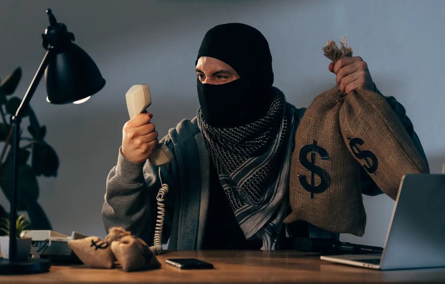 Maxi truffa di finti carabinieri professionisti del crimine a Mountain Wilderness Italia