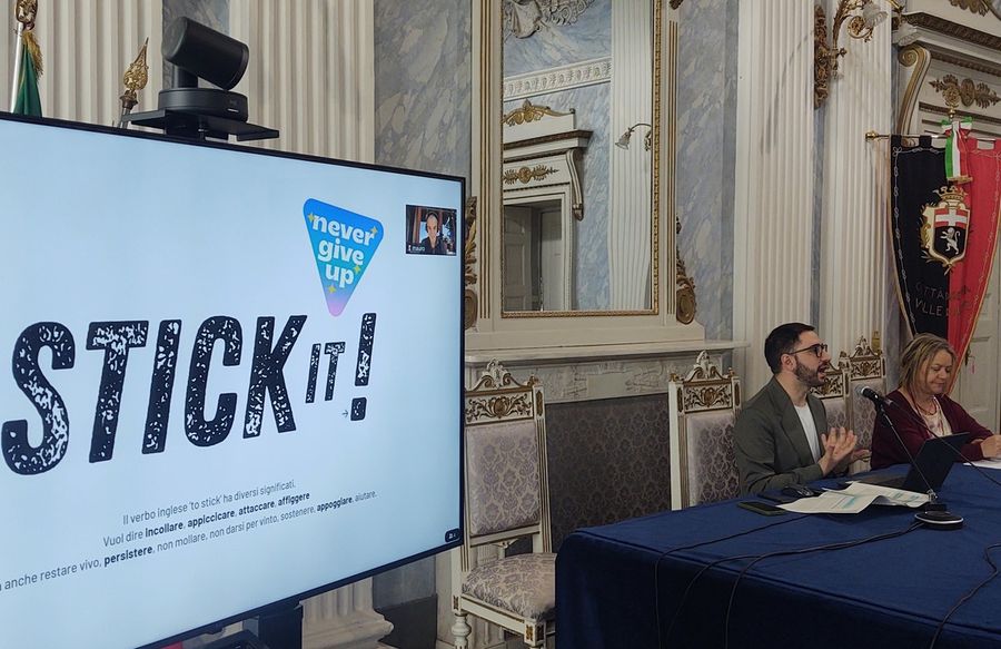 Aosta, con 'Stick It!' Comune e Scuola Holden per rendere i ragazzi protagonist Aosta, con 'Stick It!' Comune e Scuola Holden per rendere i ragazzi protagonist