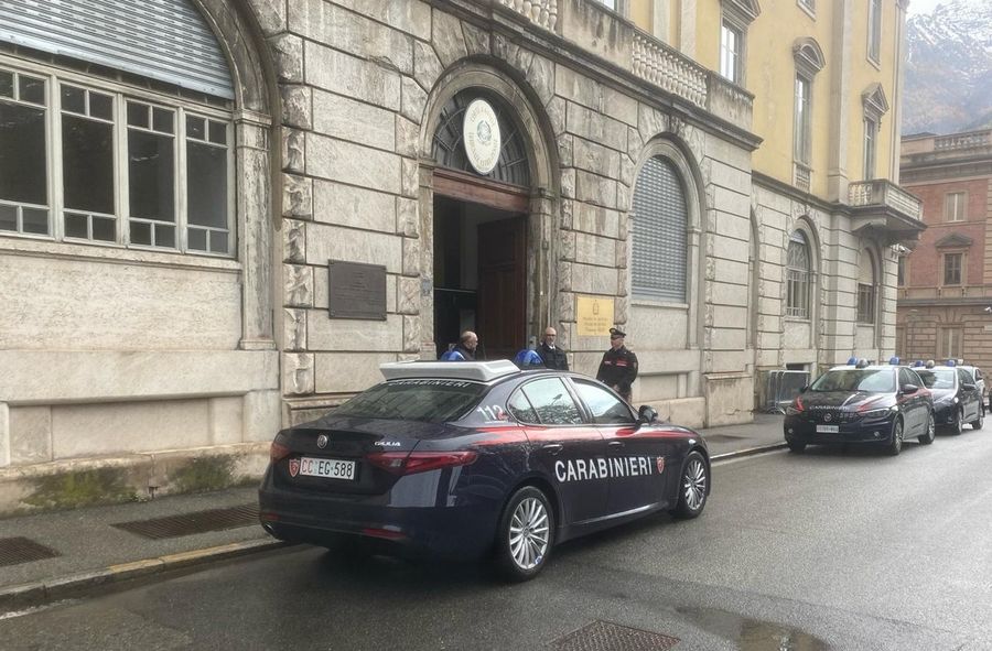 Arrestato due giorni fa per furto, ora è anche denunciato per minaccia aggravata