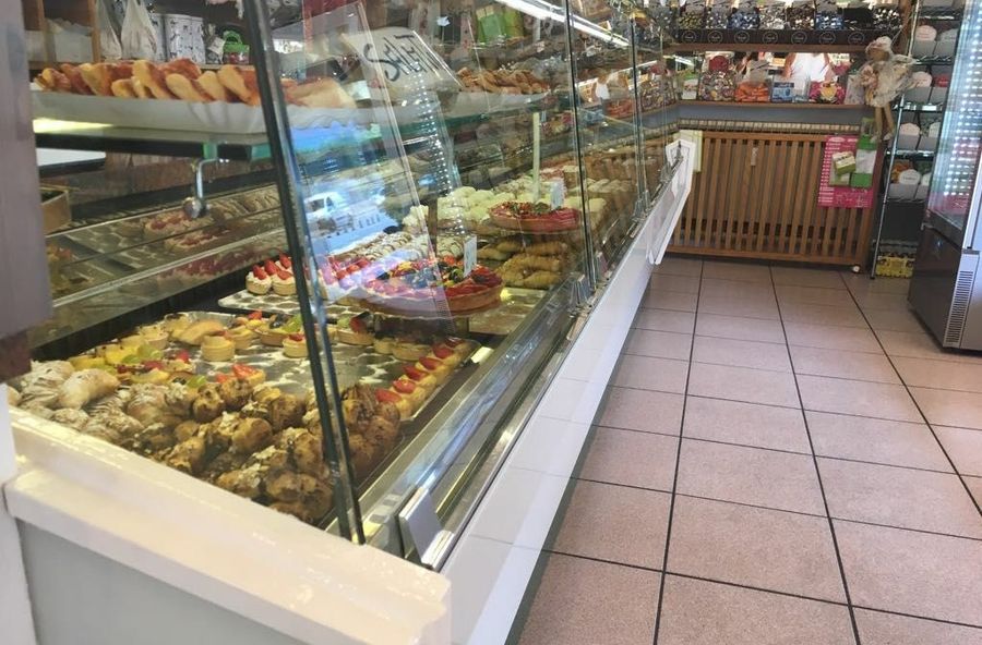 Uno scorcio della pasticceria De Santis ad Aosta Uno scorcio della pasticceria De Santis ad Aosta