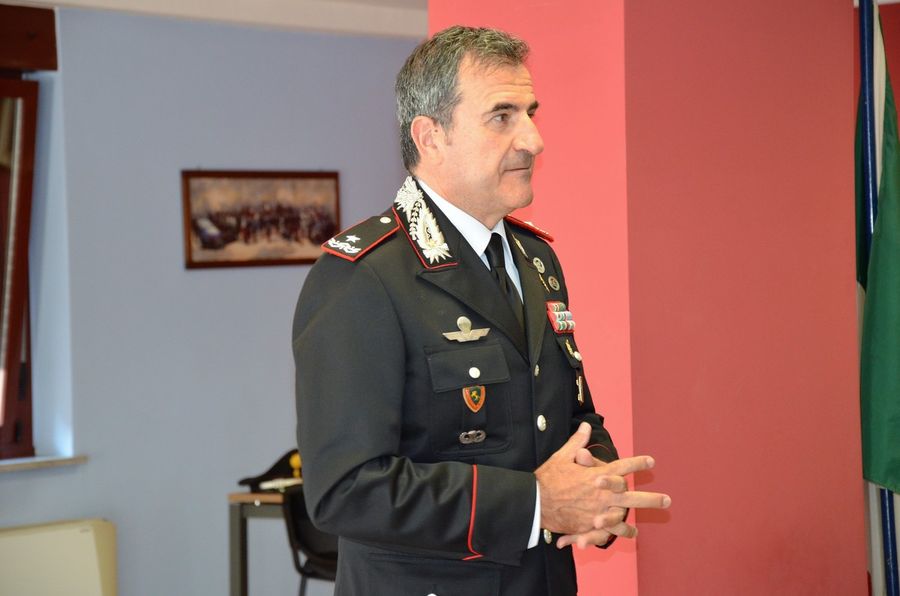 Il Generale Di Stasio saluta i carabinieri del Comando di Aosta