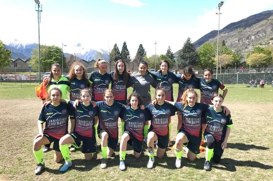 Calcio f; l'Aosta 511 ne fa sette al Venaria e sale al comando di classifica