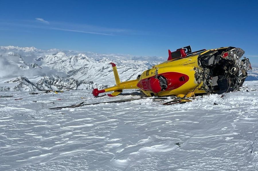 Cade elicottero sul Monte Rosa, illesi gli occupanti Cade elicottero sul Monte Rosa, illesi gli occupanti