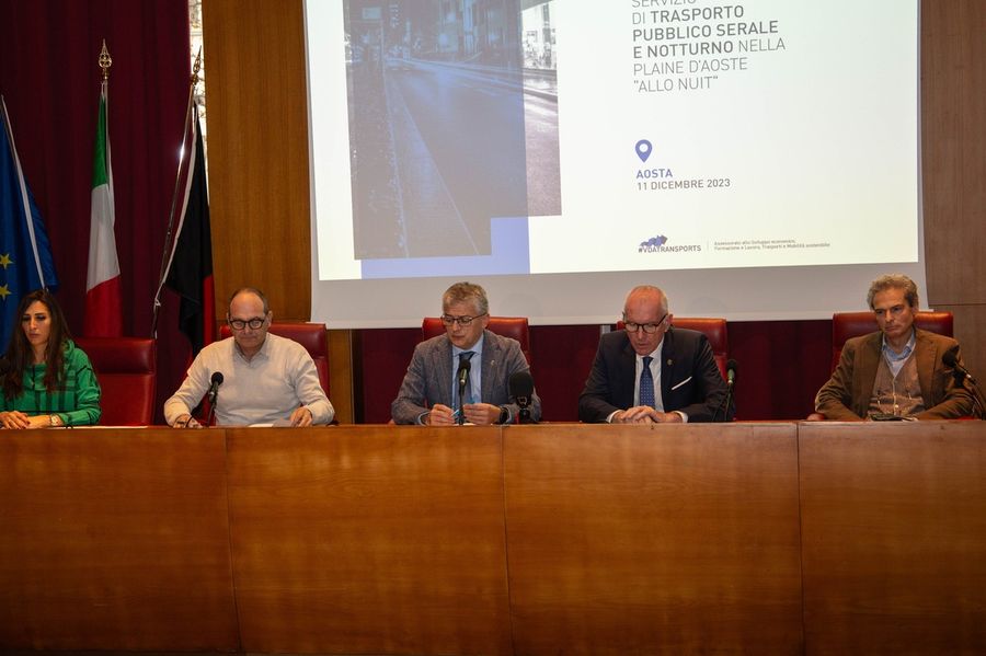 Da sn Gaya Pastore, Michel Martinet, Luigi Bertschy, Renzo Testolin e Gianni Nuti