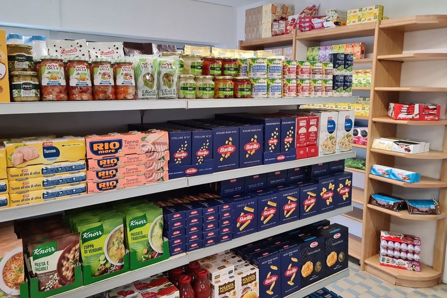 Con il fondo 'Pontey per Tutti', aperto in paese un nuovo negozio di alimentari