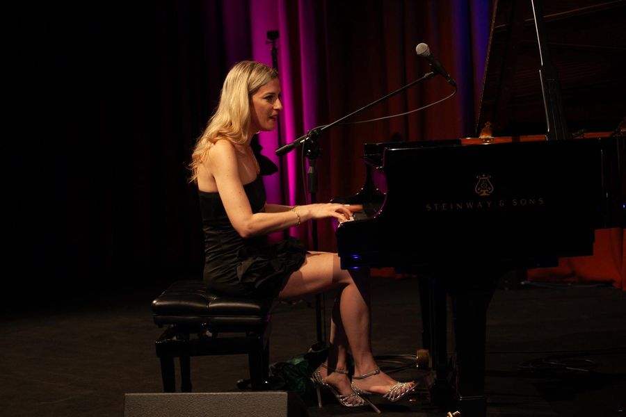 'We Want Jazz' con il Francesca Tandoi Trio; al G.H. Billia un concerto da incorniciare 'We Want Jazz' con il Francesca Tandoi Trio; al G.H. Billia un concerto da incorniciare