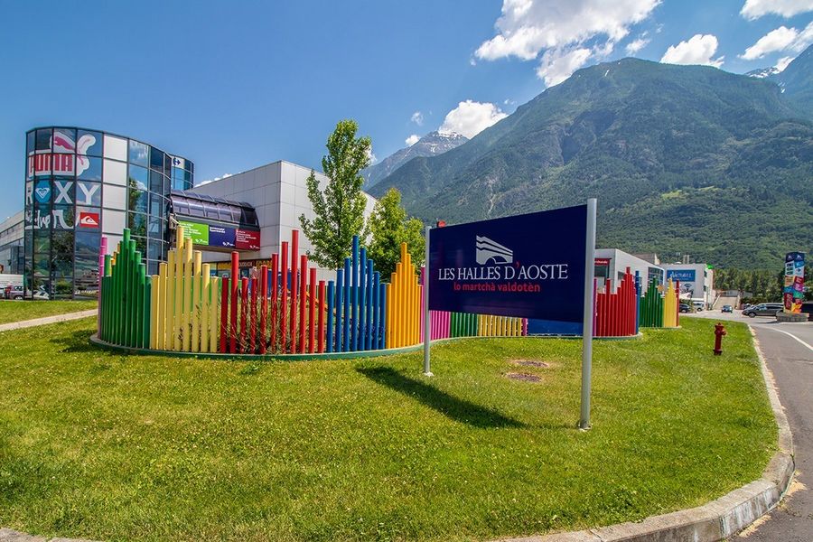 Non solo Cervinia, la nuova toponomastica trasforma Località Autoporto nell'Ile des Lapins