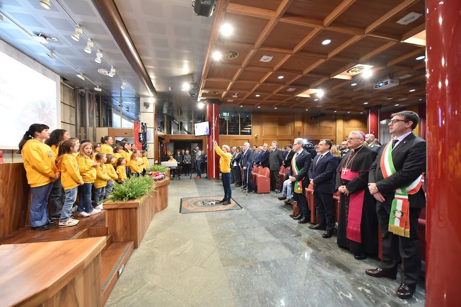 I nuovi Chevaliers e Amis insigniti alla Festa dell'Autonomia valdostana