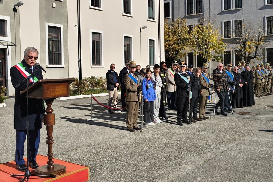 Aosta, il sindaco Rocco alle Forze Armate: 'siete prevenzione ai conflitti'