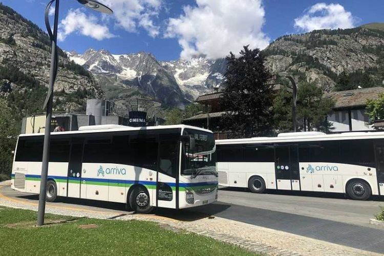 I pullman del Gruppo Arriva venduti a I Squared Capital