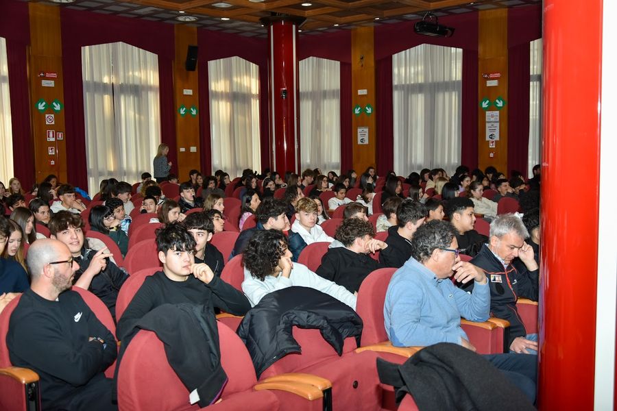 Montagna e lavoro, agli studenti valdostani raccontate le professioni della neve