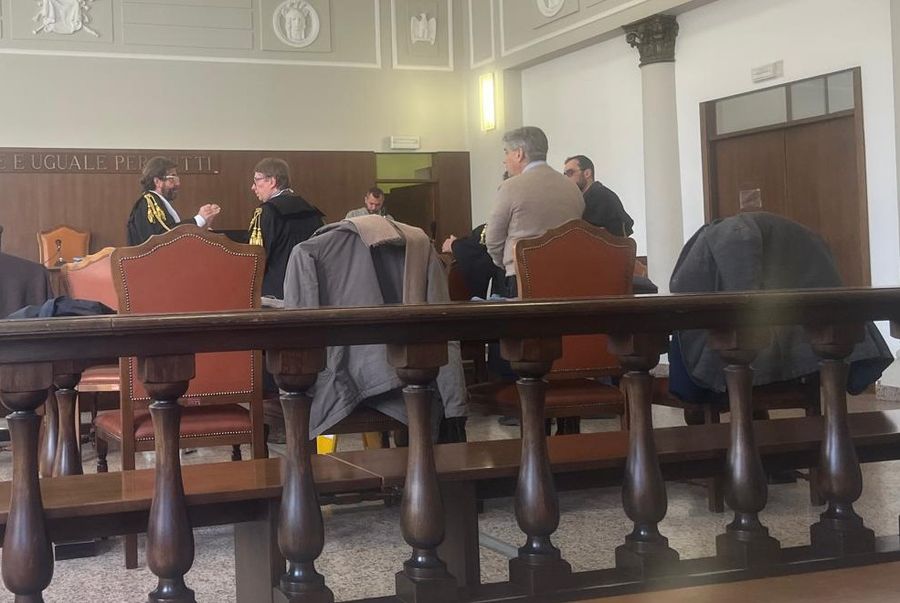 Terre e rocce smaltite senza autorizzazione, in quattro a processo