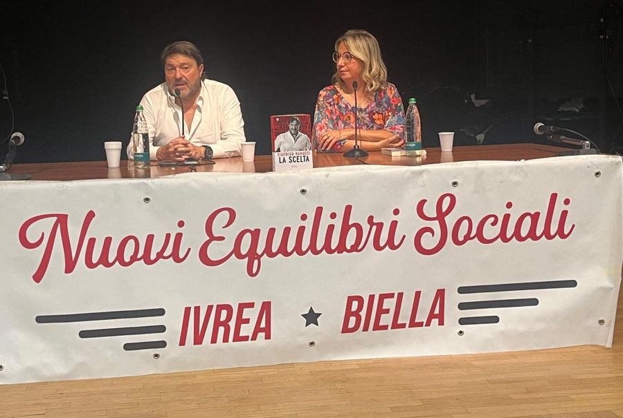 Sigfrido Ranucci a Laprimalinea, 'cronisti locali anticorpi a un Paese malato' Sigfrido Ranucci a Laprimalinea, 'cronisti locali anticorpi a un Paese malato'