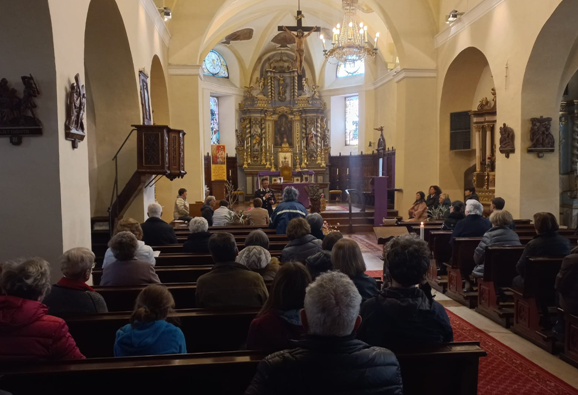 Truffe agli anziani, i carabinieri incontrano i fedeli nelle chiese valdostane Truffe agli anziani, i carabinieri incontrano i fedeli nelle chiese valdostane
