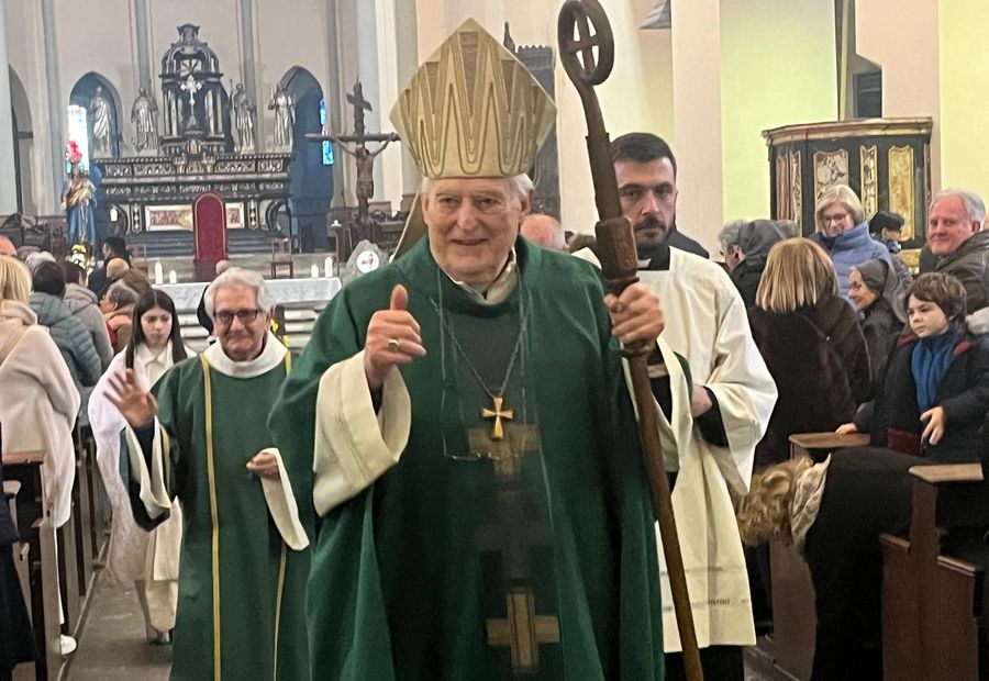 Al cuore dei valdostani il 'poudzo' del Vescovo Emerito Giuseppe Anfossi Al cuore dei valdostani il 'poudzo' del Vescovo Emerito Giuseppe Anfossi