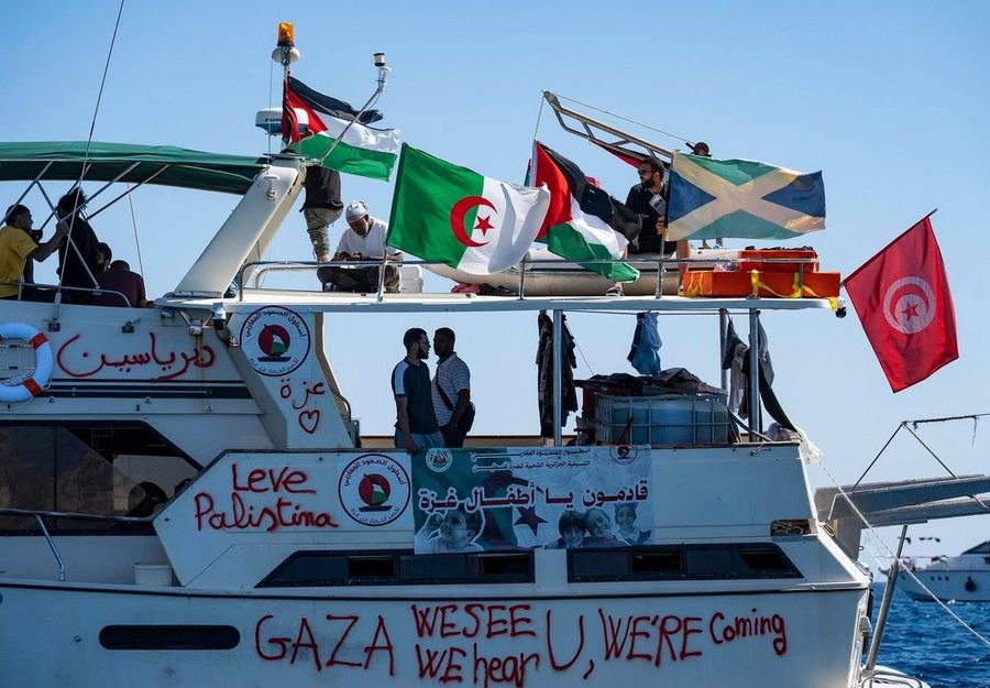 Siamo tutti la Flotilla, solidarietà civile per rompere l’assedio su Gaza