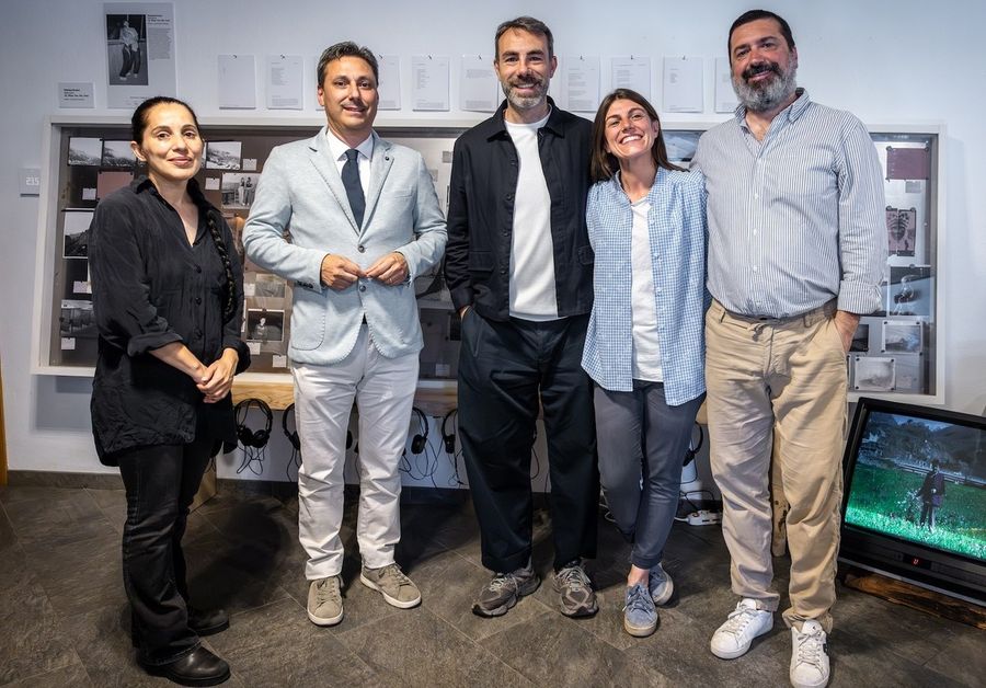 Mine Festival, inaugurazione della mostra 'Voci nascoste': Arianna Arcara, Laurent Vierin, Giangavino Pazzola, Nicole Seris, Alessandro Ottenga (photo credit Roberto Roux-85) Mine Festival, inaugurazione della mostra 'Voci nascoste': Arianna Arcara, Laurent Vierin, Giangavino Pazzola, Nicole Seris, Alessandro Ottenga (photo credit Roberto Roux-85)