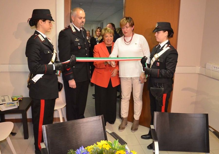 L'inaugurazione, nel 2019, della prima 'stanza tutta per sé' ad Aosta L'inaugurazione, nel 2019, della prima 'stanza tutta per sé' ad Aosta