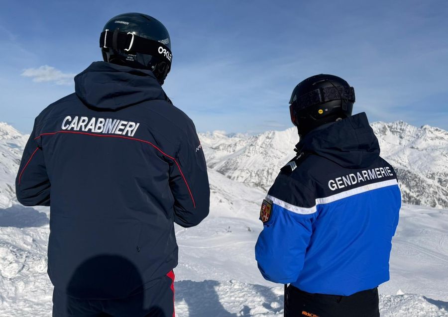 Pattuglie di sciatori italo-francesi a La Thuile–La Rosière