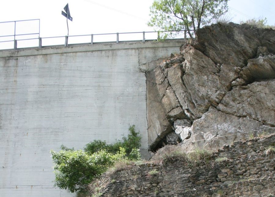 Chiusa per frana la strada regionale della Valsavarenche a Molère