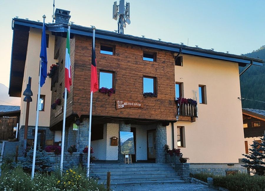 Chamois; il Comune, 'nessuna incompatibilità per sindaco e assessore, lo confermano Regione e Anac'